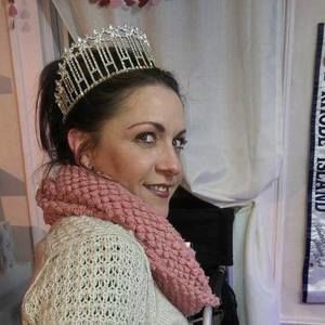 Meet your Posher, Sharon